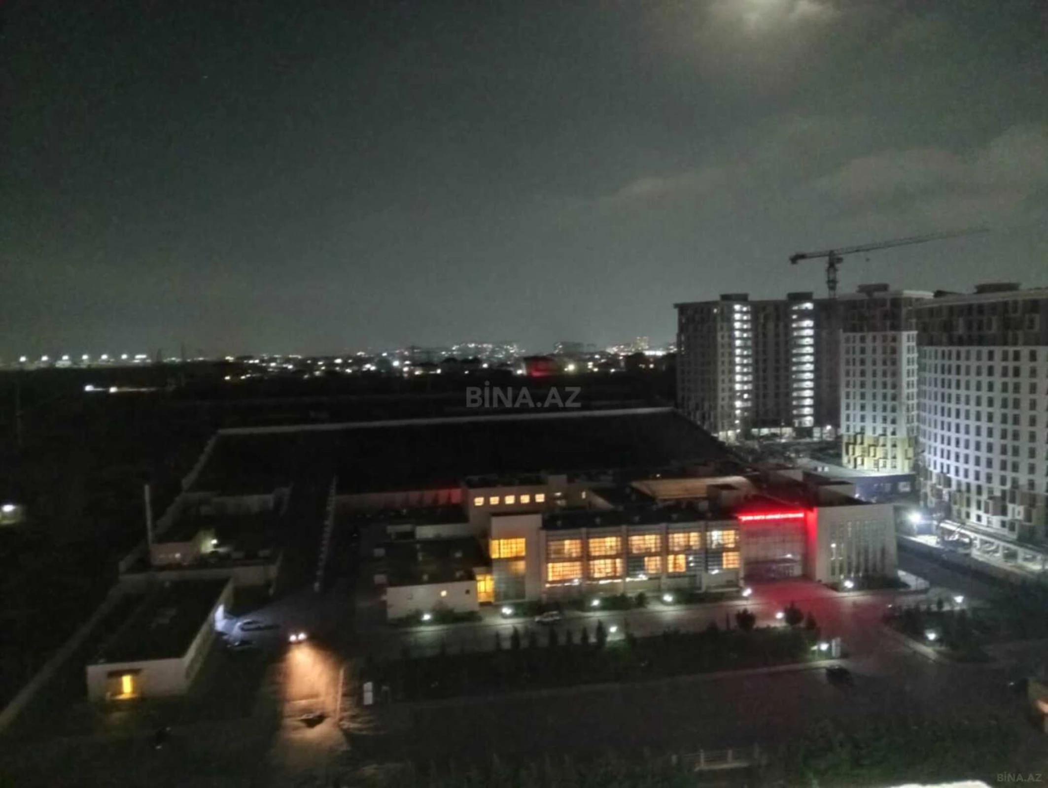 Satılır 2 otaqlı mənzil 76 m²