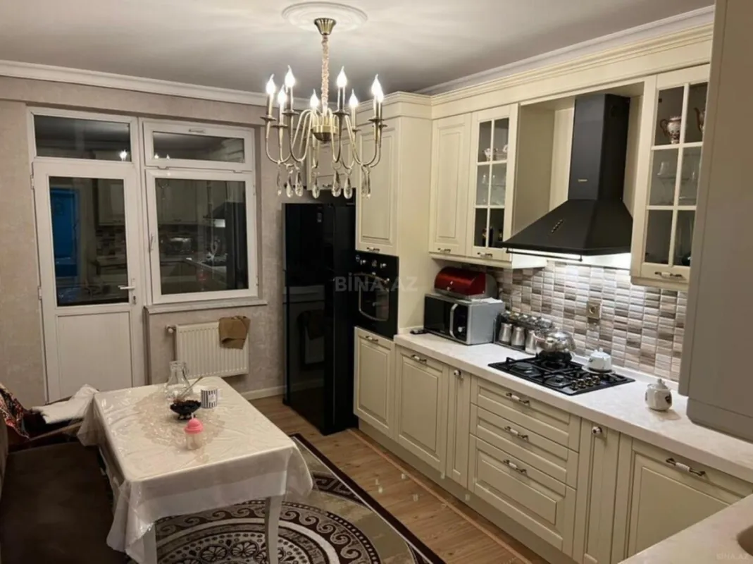 Satılır 3 otaqlı mənzil 123 m²