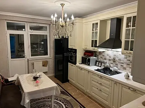 Satılır 3 otaqlı mənzil 123 m²