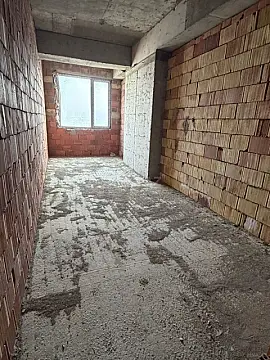 Satılır 3 otaqlı mənzil 135 m²