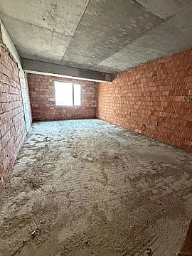 Satılır 3 otaqlı mənzil 135 m²