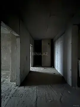 Satılır 4 otaqlı mənzil 210 m²