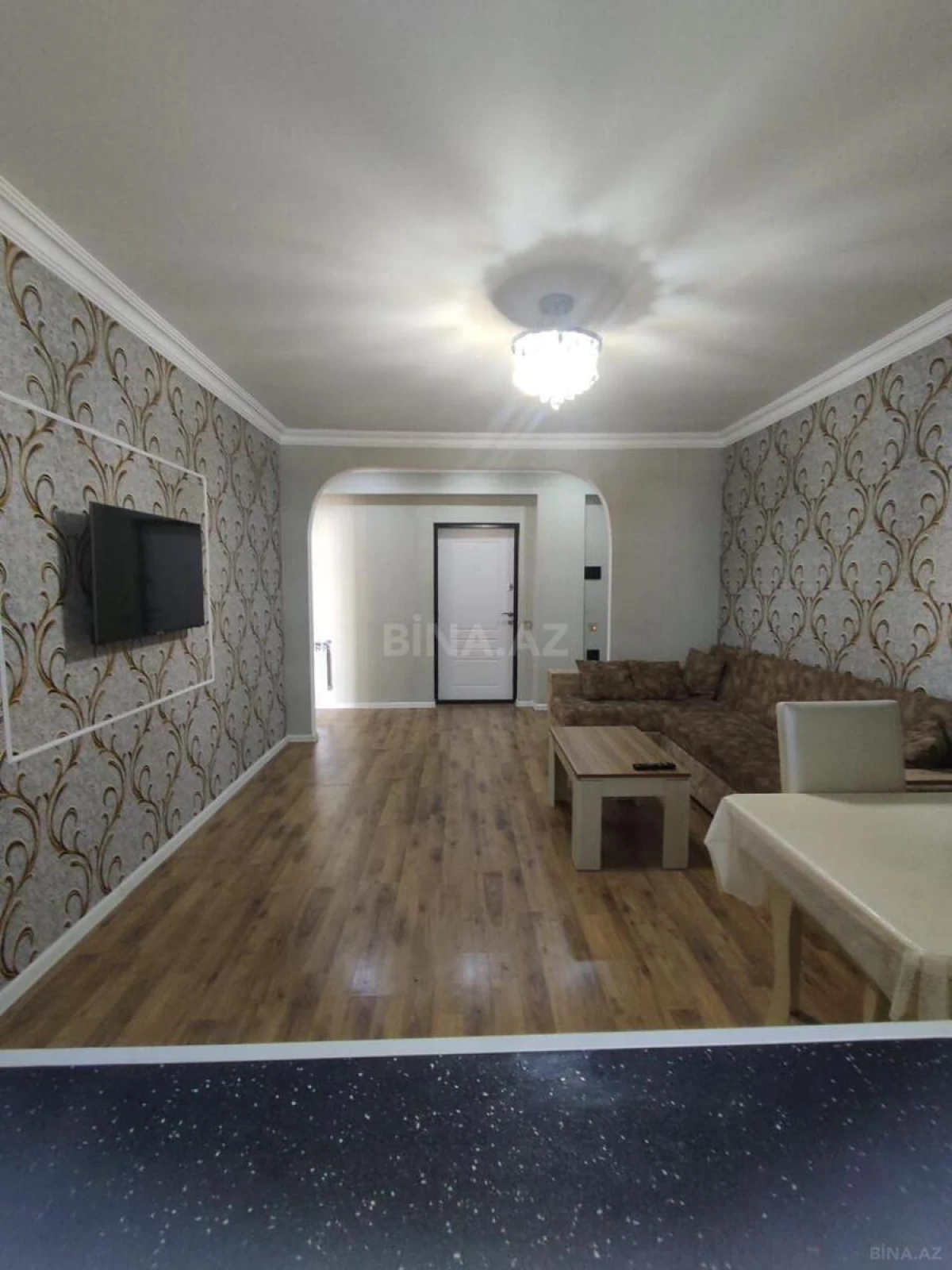 Kirayə verilir 2 otaqlı mənzil 60 m²