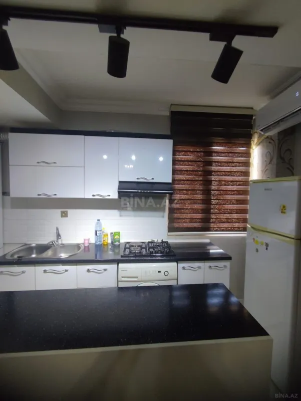 Kirayə verilir 2 otaqlı mənzil 60 m²