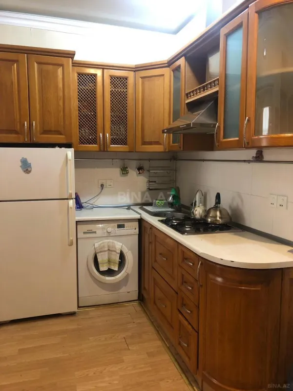 Kirayə verilir 2 otaqlı mənzil 70 m²