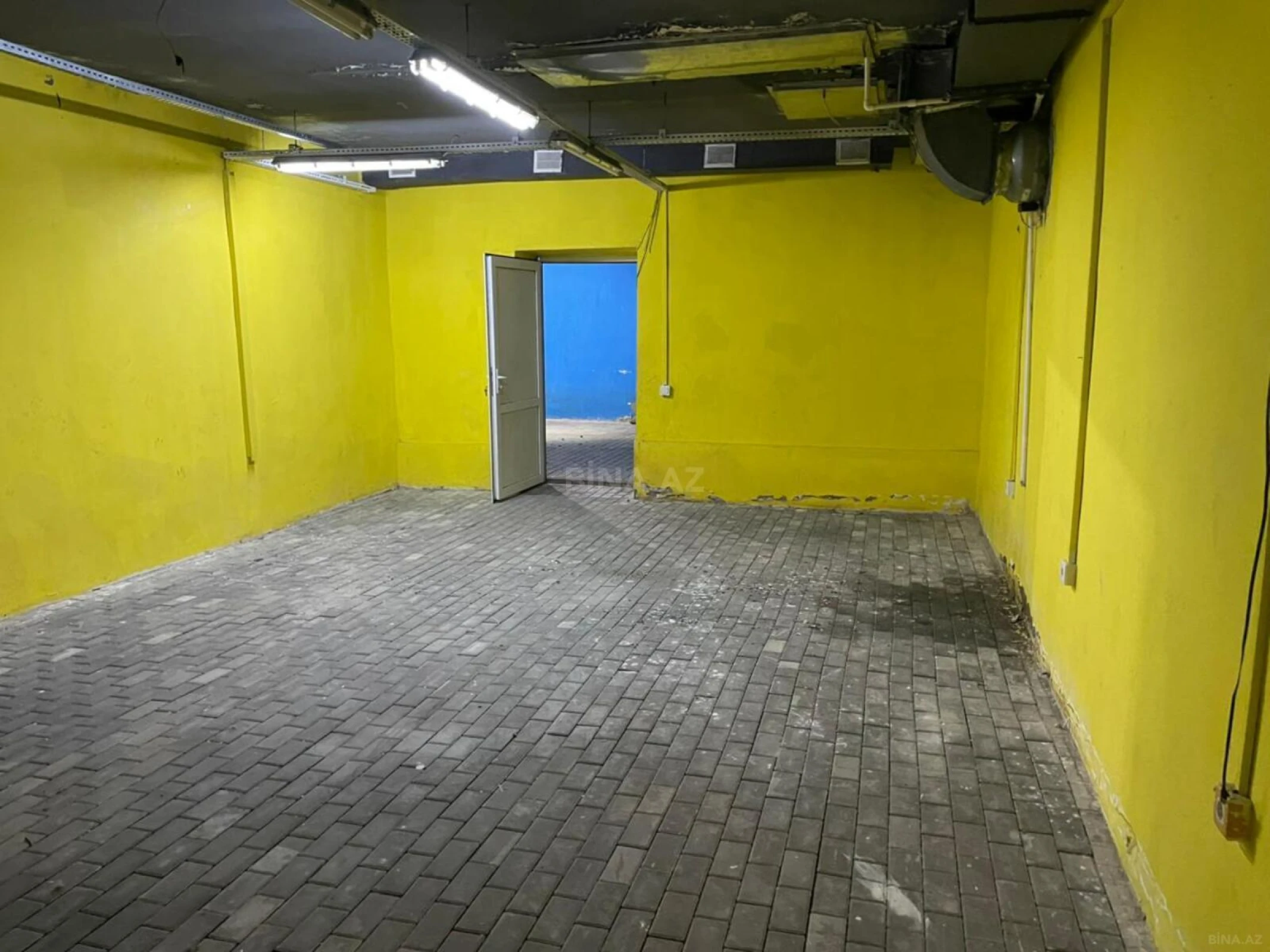 Kirayə verilir obyekt 400 m²