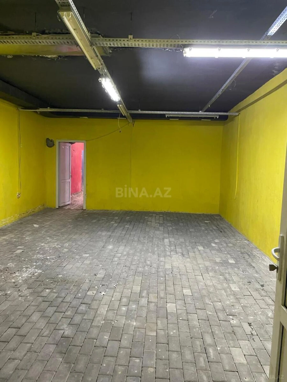 Kirayə verilir obyekt 400 m²