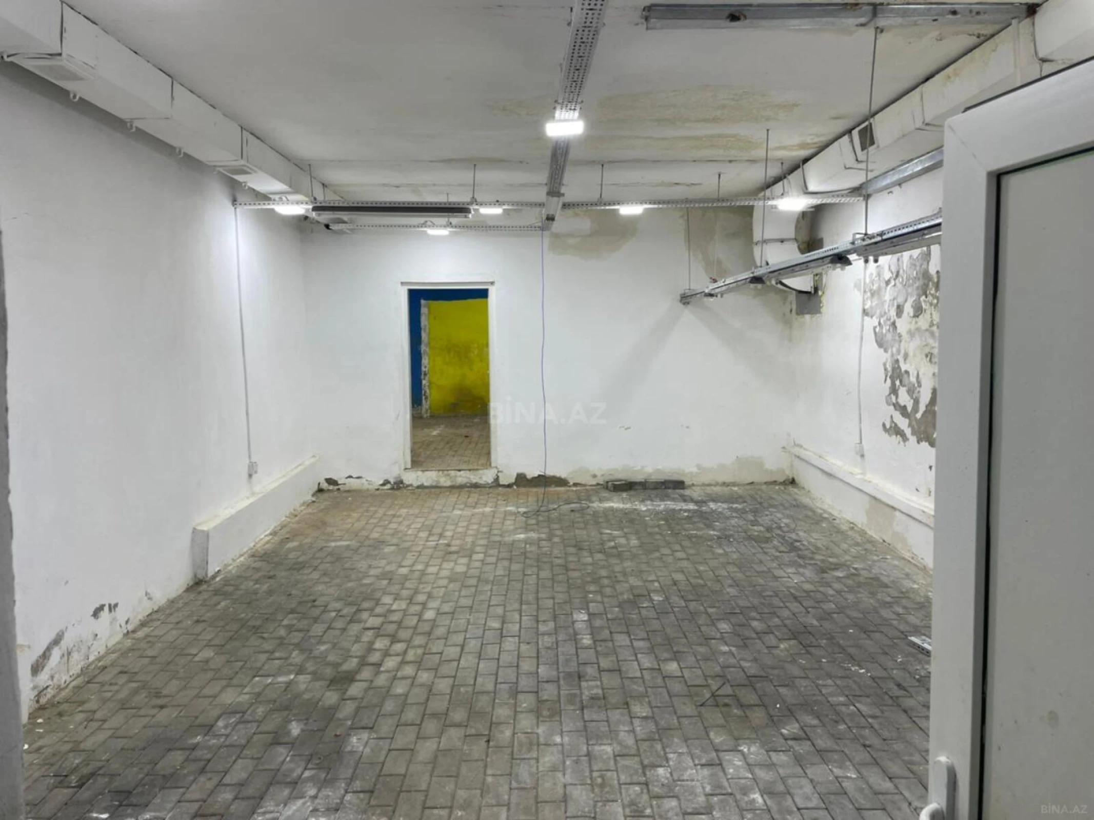 Kirayə verilir obyekt 400 m²