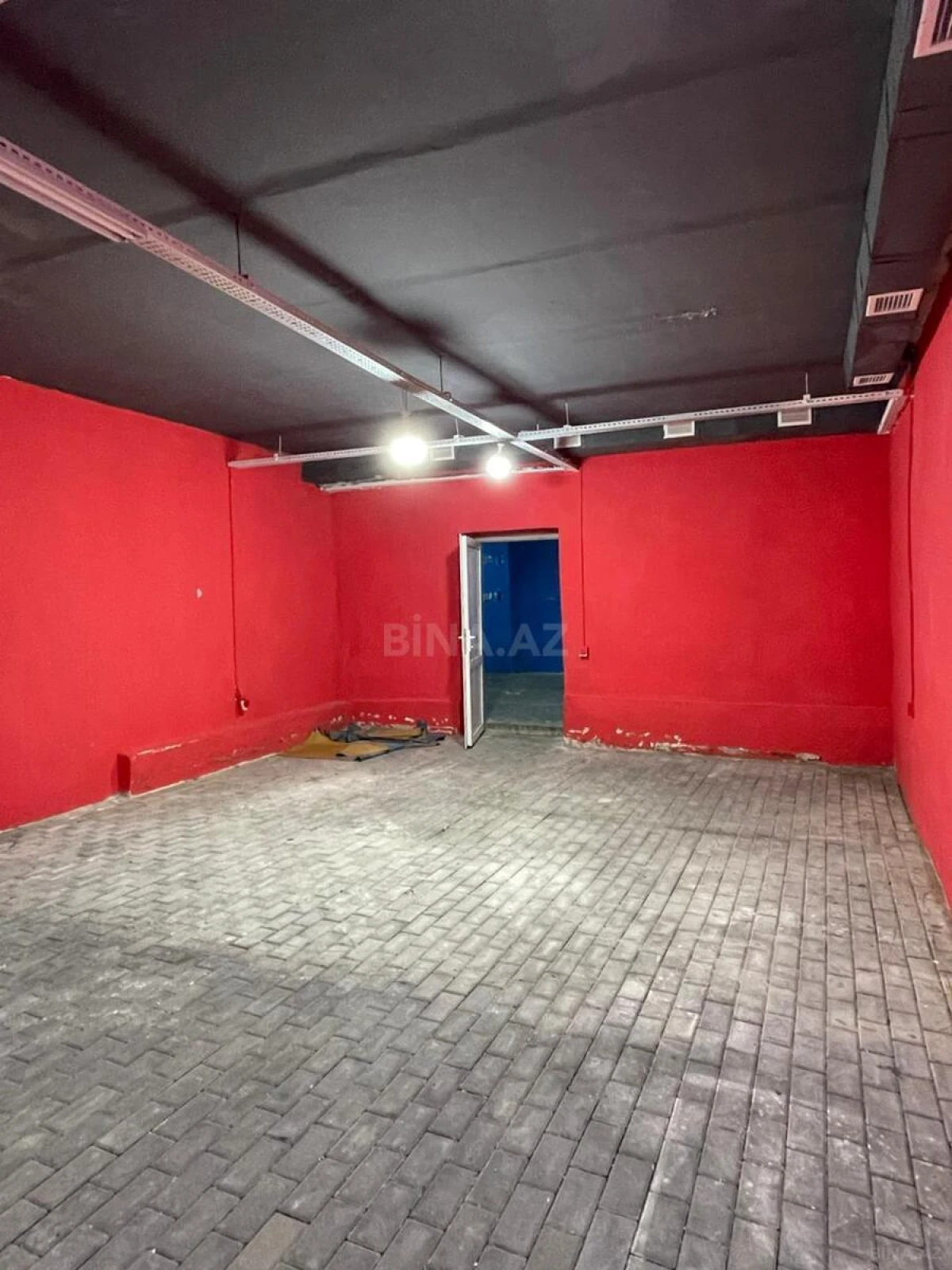 Kirayə verilir obyekt 400 m²