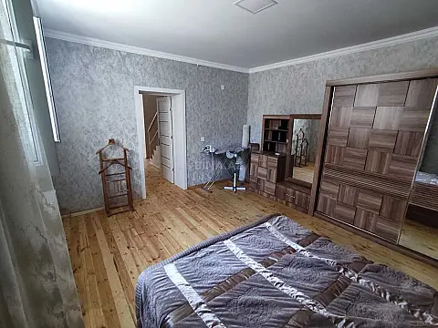 Kirayə verilir 3 otaqlı həyət evi 100 m²