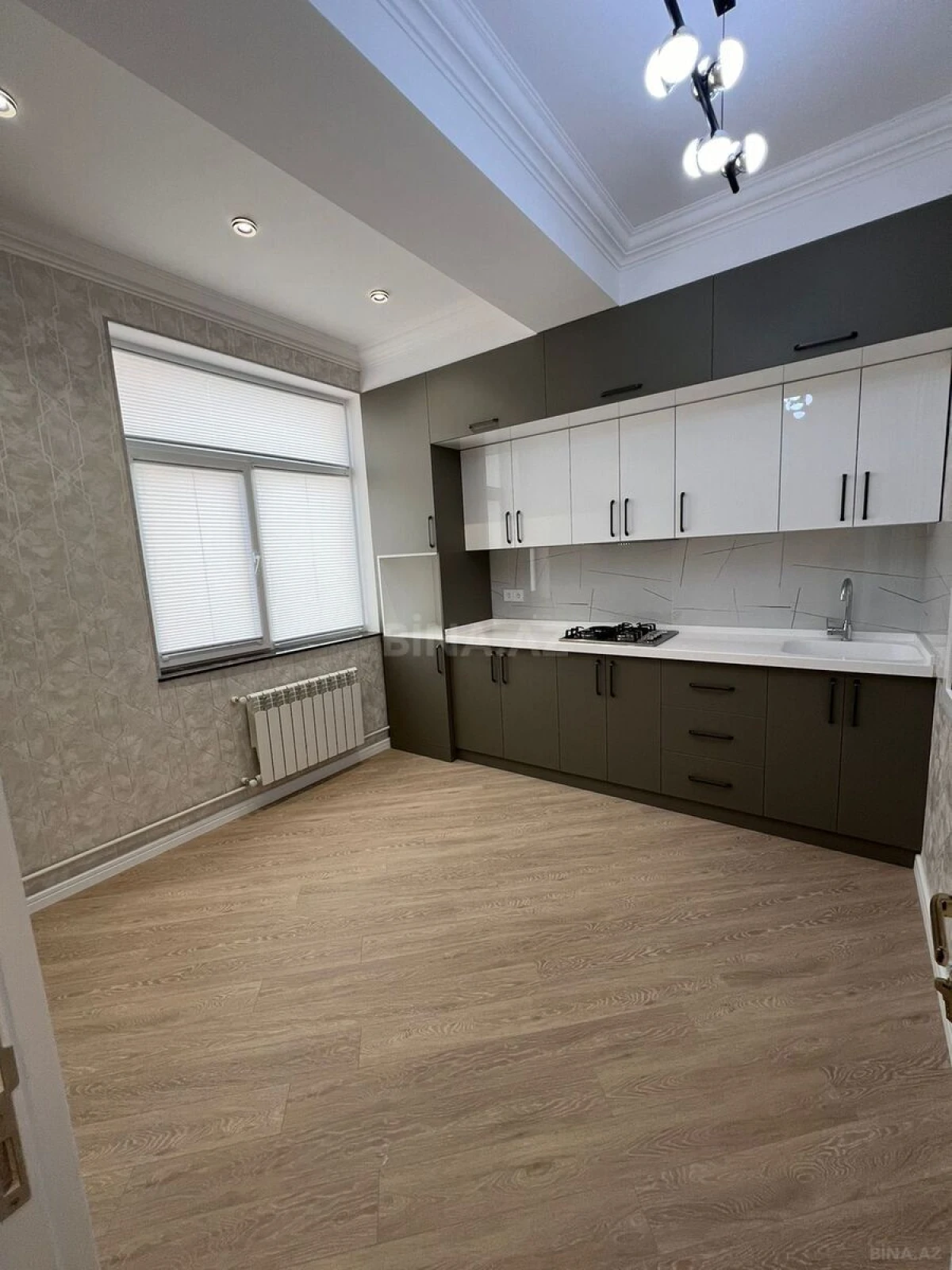 Satılır 3 otaqlı mənzil 70 m²
