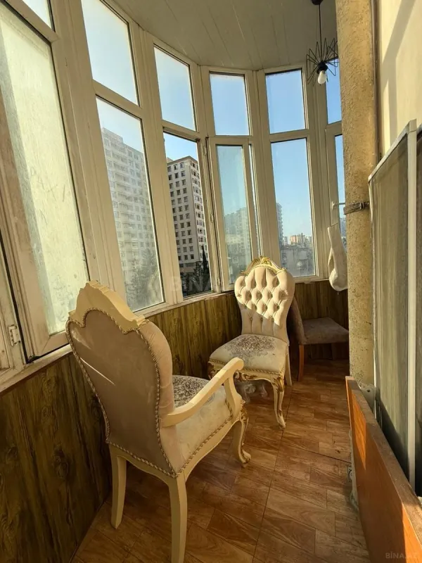 Kirayə verilir 3 otaqlı mənzil 105 m²