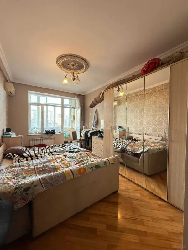 Kirayə verilir 3 otaqlı mənzil 105 m²