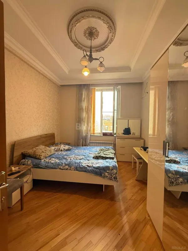 Kirayə verilir 3 otaqlı mənzil 105 m²