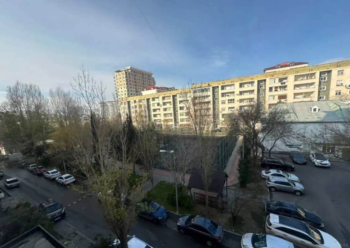 Satılır 3 otaqlı mənzil 90 m²