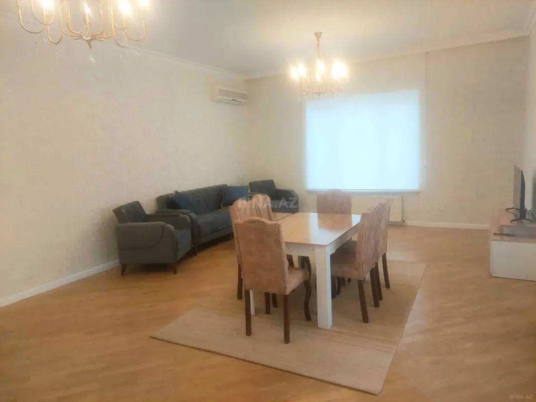 Kirayə verilir 3 otaqlı mənzil 150 m²