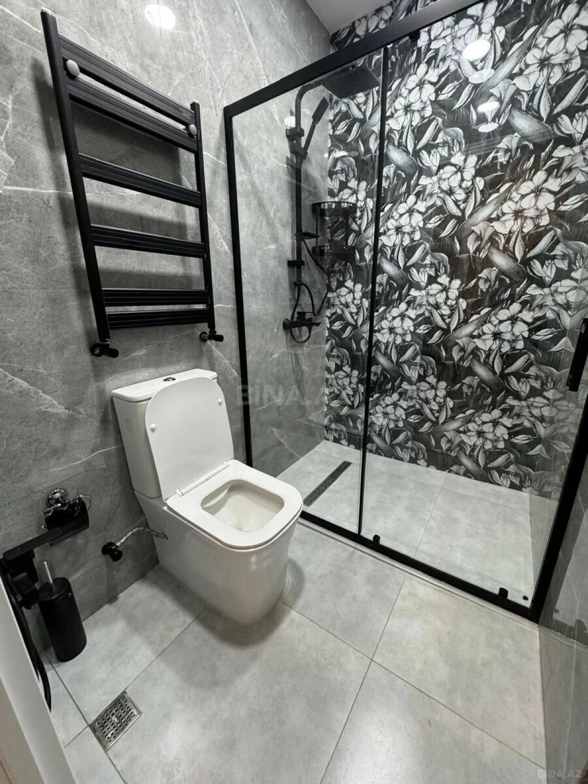 Kirayə verilir 2 otaqlı mənzil 78 m²