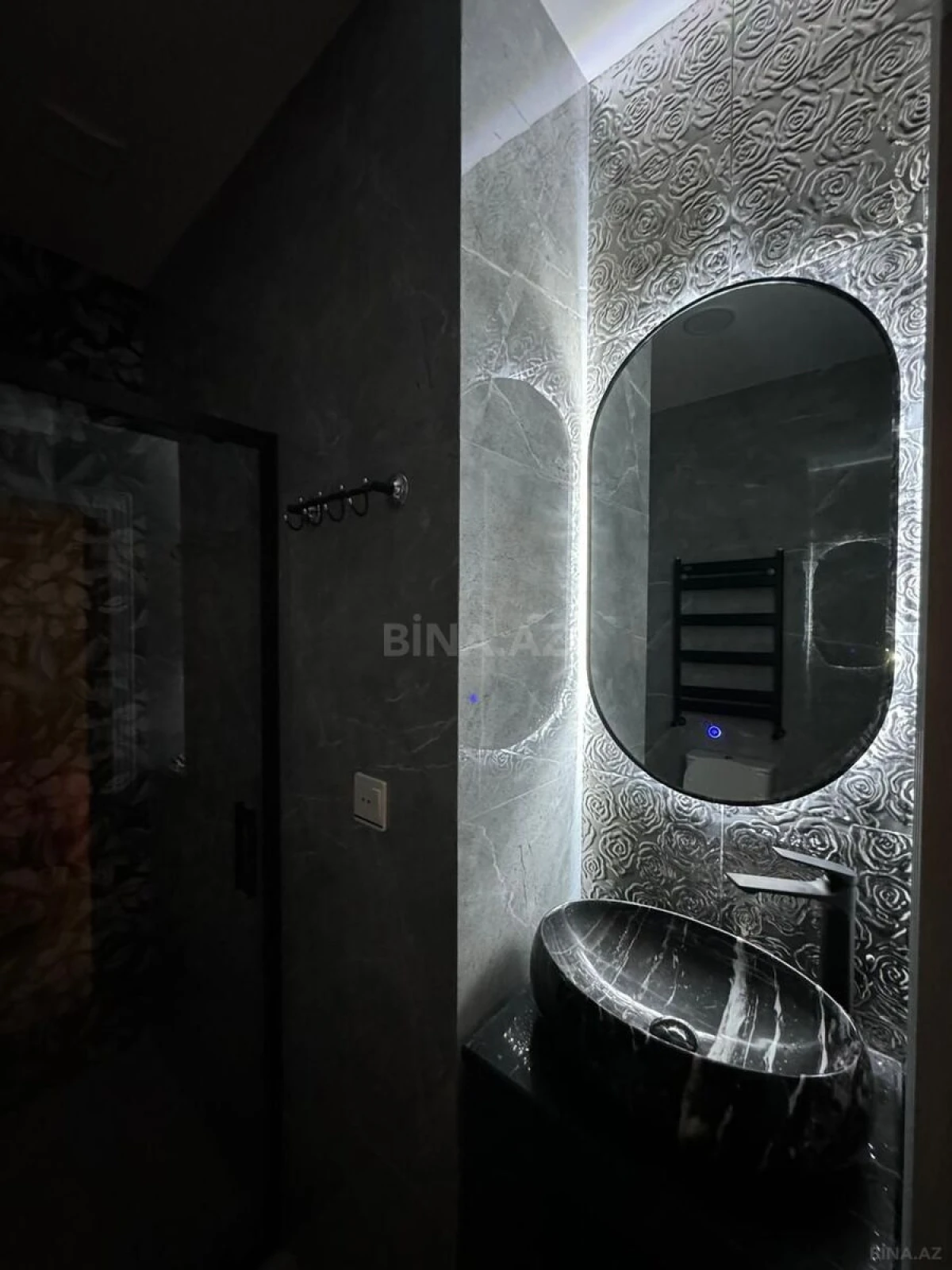 Kirayə verilir 2 otaqlı mənzil 78 m²