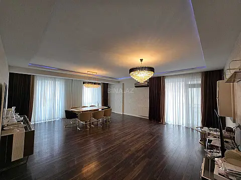 Satılır 4 otaqlı mənzil 155 m²