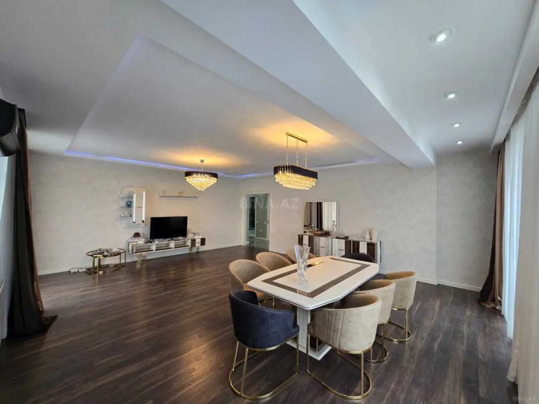 Satılır 4 otaqlı mənzil 155 m²