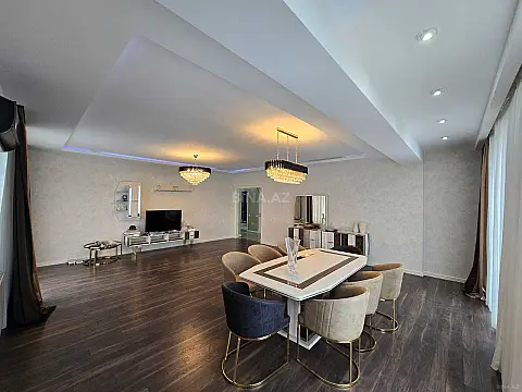 Satılır 4 otaqlı mənzil 155 m²