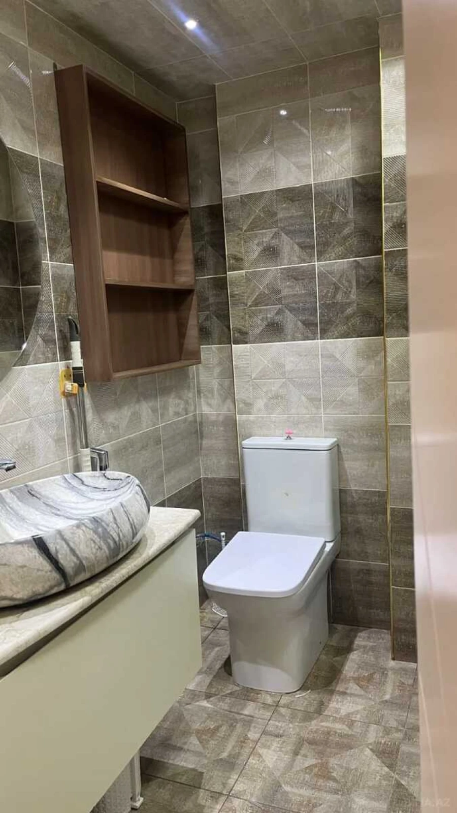 Satılır 3 otaqlı mənzil 110 m²
