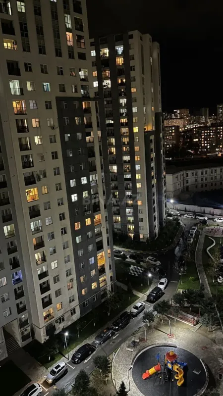 Satılır 3 otaqlı mənzil 110 m²