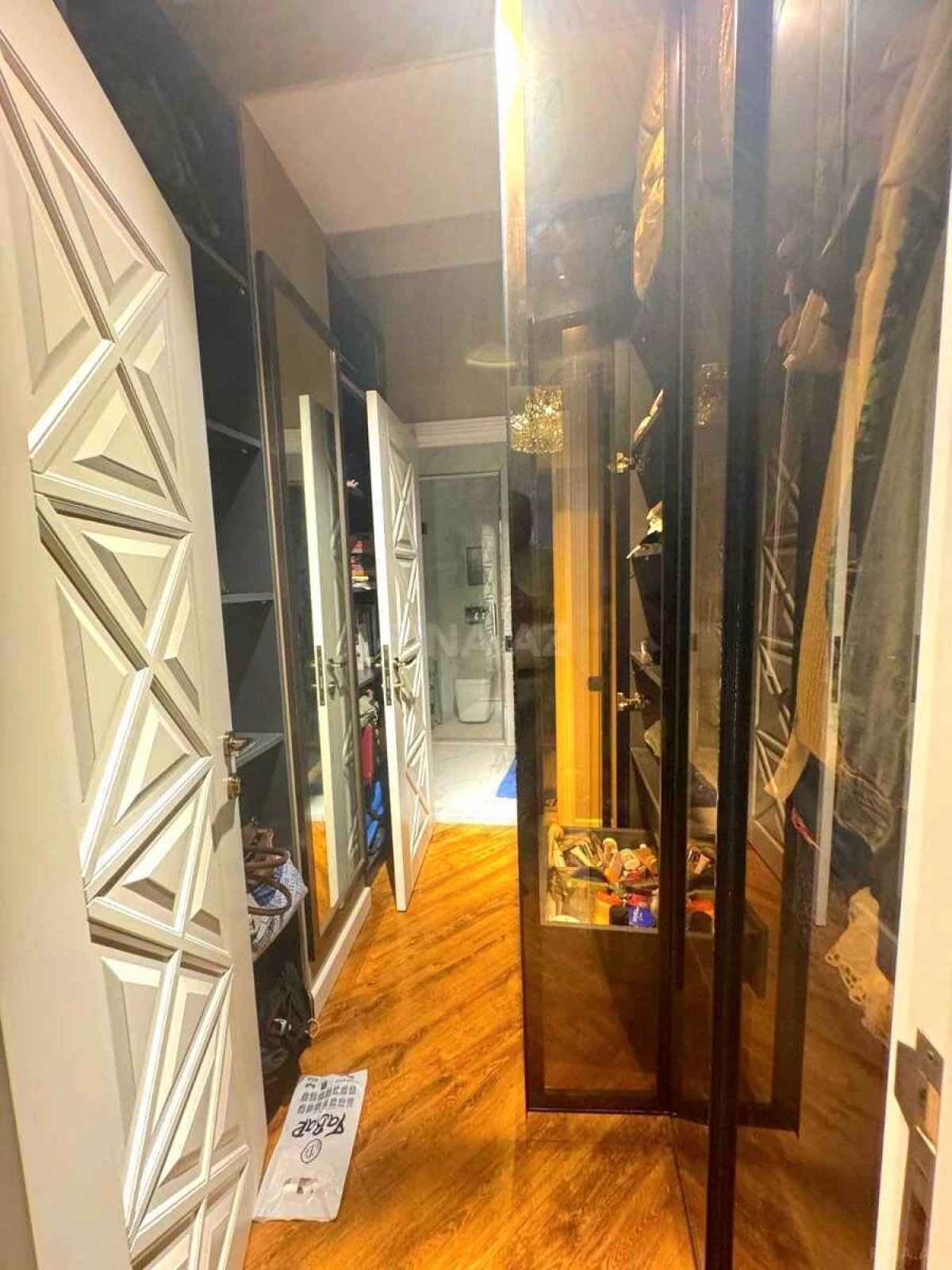 Satılır 3 otaqlı mənzil 105 m²