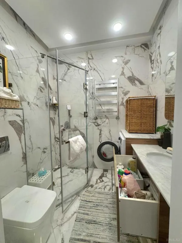 Satılır 3 otaqlı mənzil 105 m²