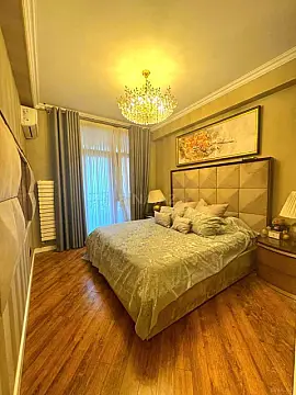 Satılır 3 otaqlı mənzil 105 m²