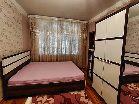 Kirayə verilir 5 otaqlı mənzil 130 m²