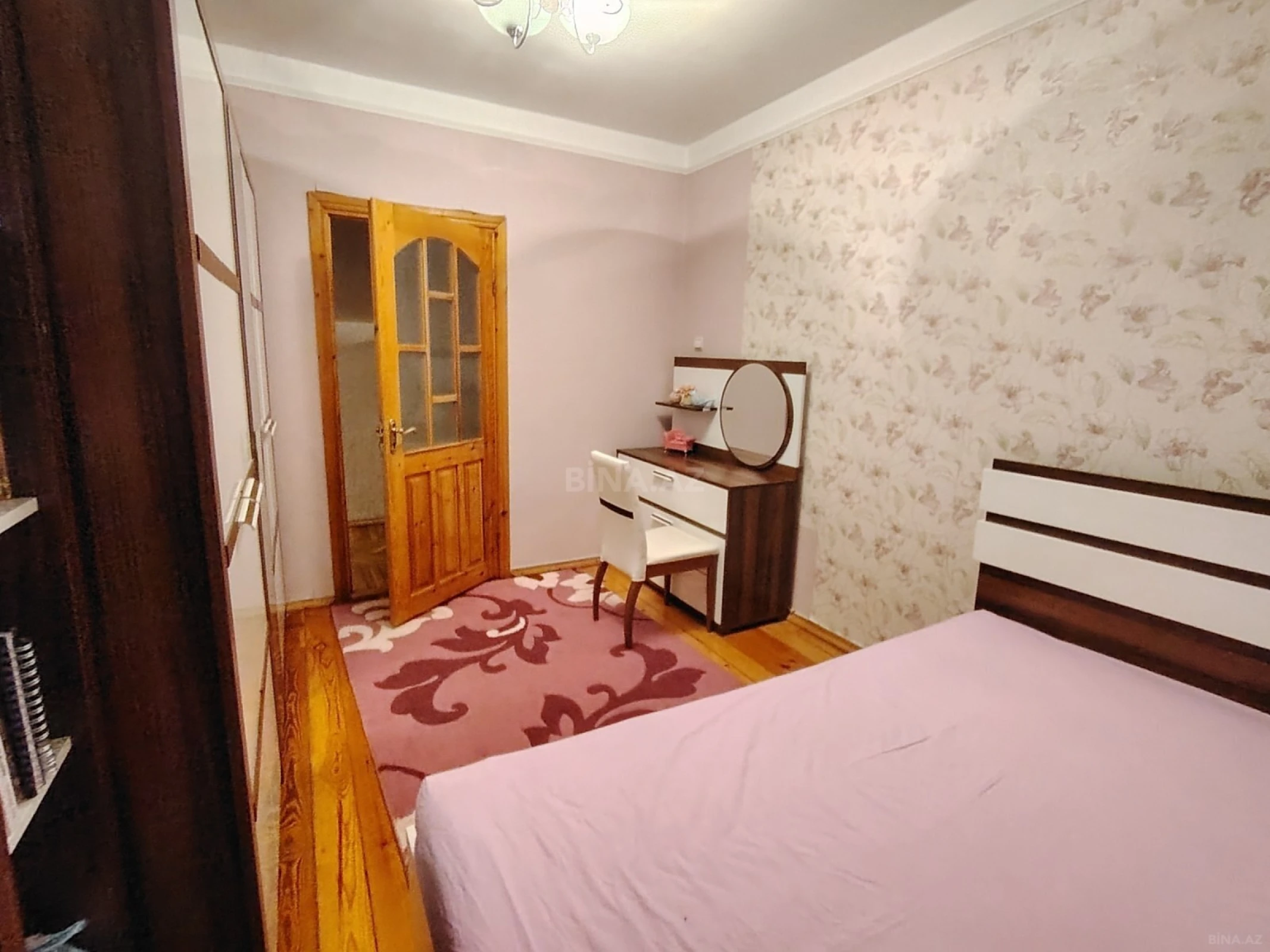 Kirayə verilir 5 otaqlı mənzil 130 m²