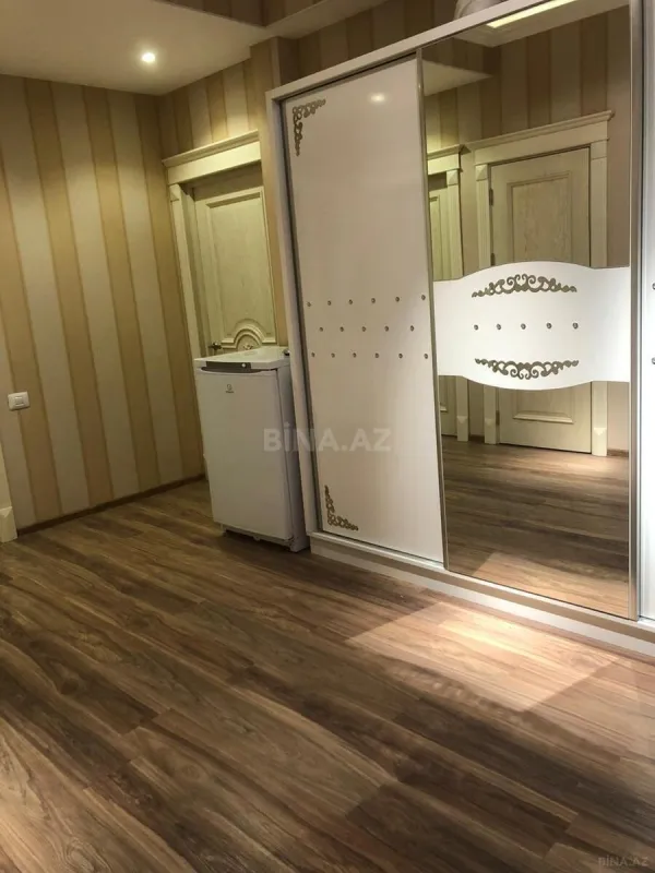 Kirayə verilir 2 otaqlı mənzil 85 m²