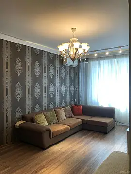 Kirayə verilir 2 otaqlı mənzil 85 m²