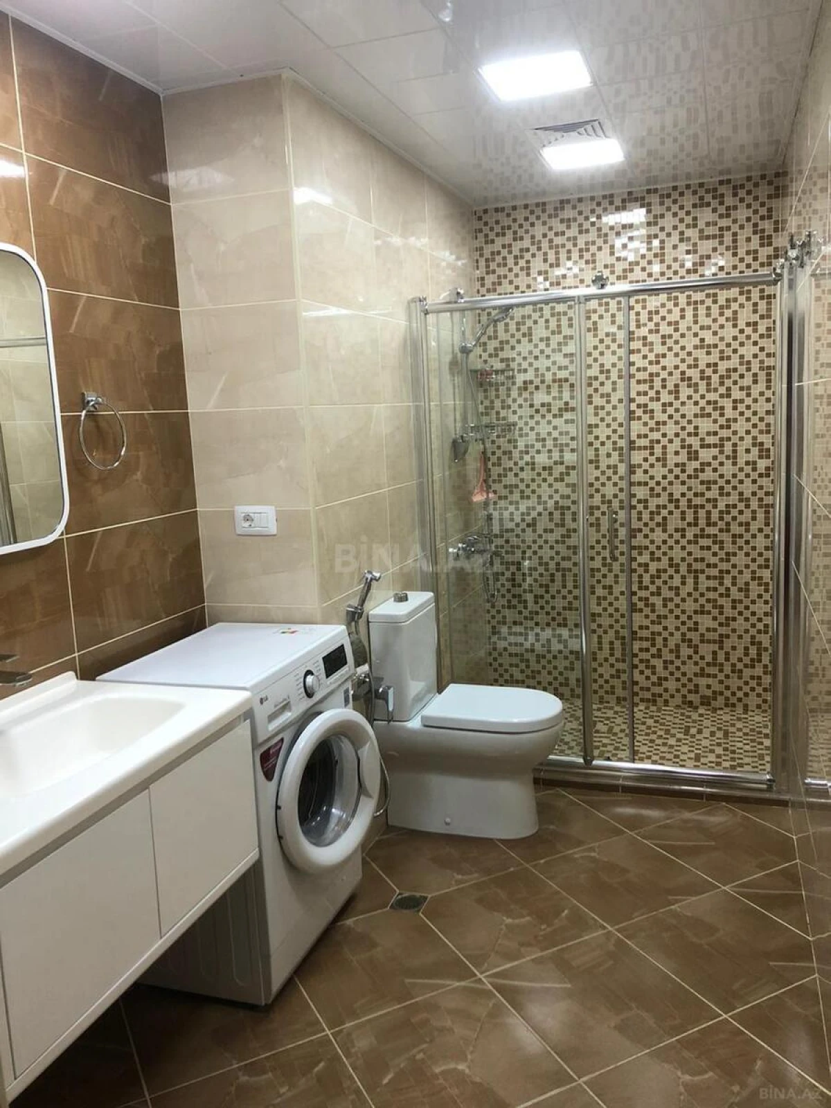 Kirayə verilir 2 otaqlı mənzil 85 m²