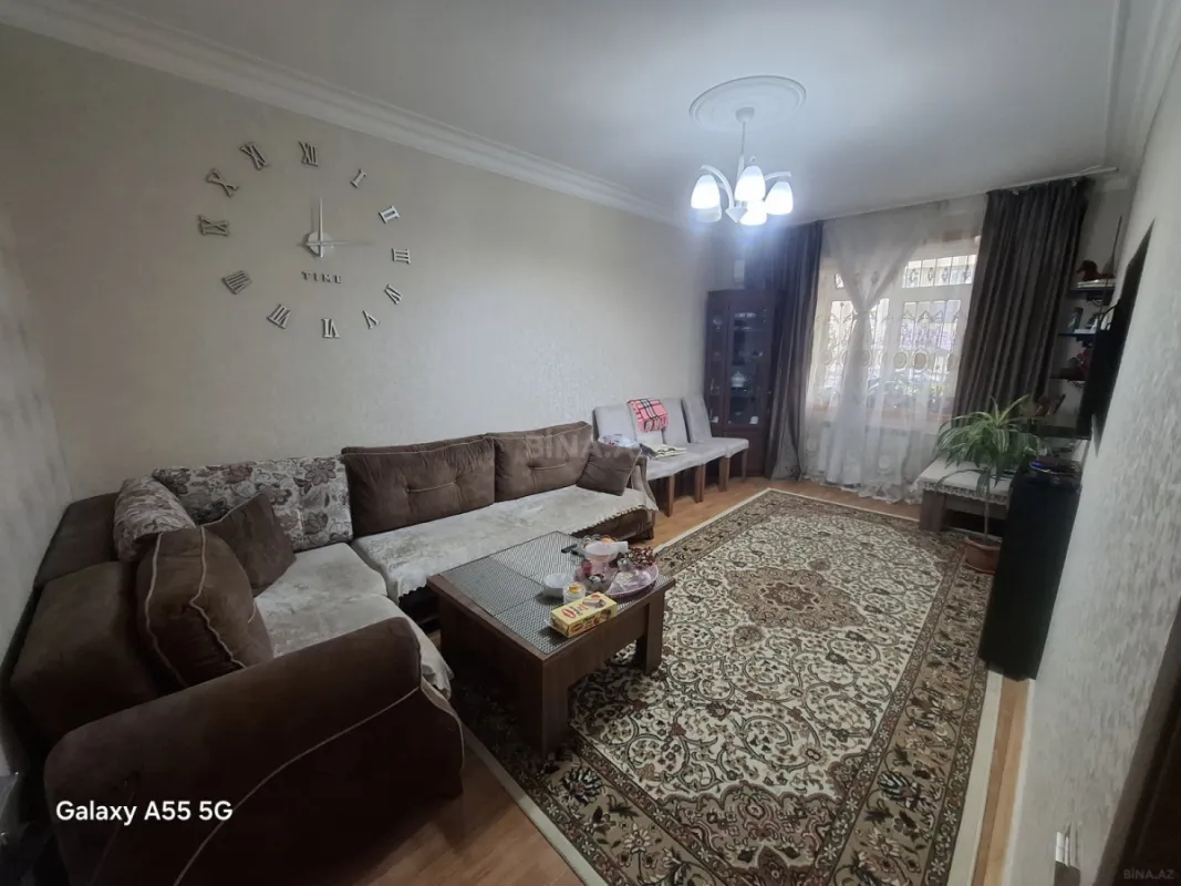 Satılır 2 otaqlı mənzil 49 m²