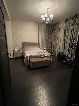 Satılır 4 otaqlı həyət evi 250 m²
