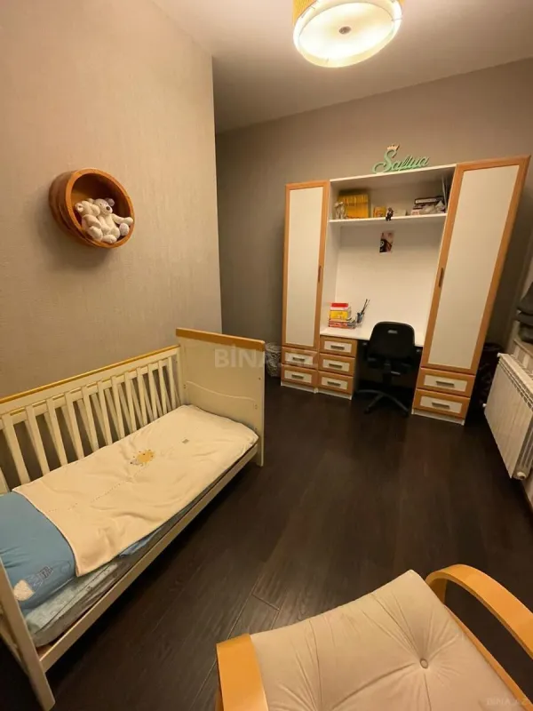 Satılır 4 otaqlı həyət evi 250 m²