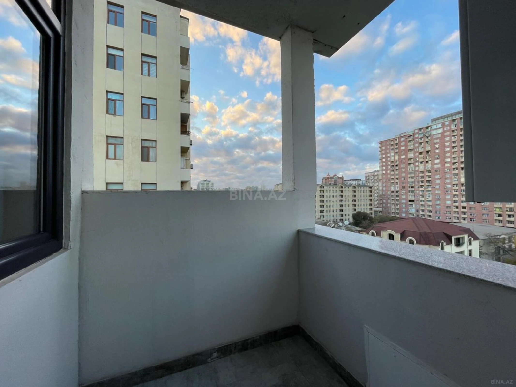 Kirayə verilir 2 otaqlı mənzil 60 m²