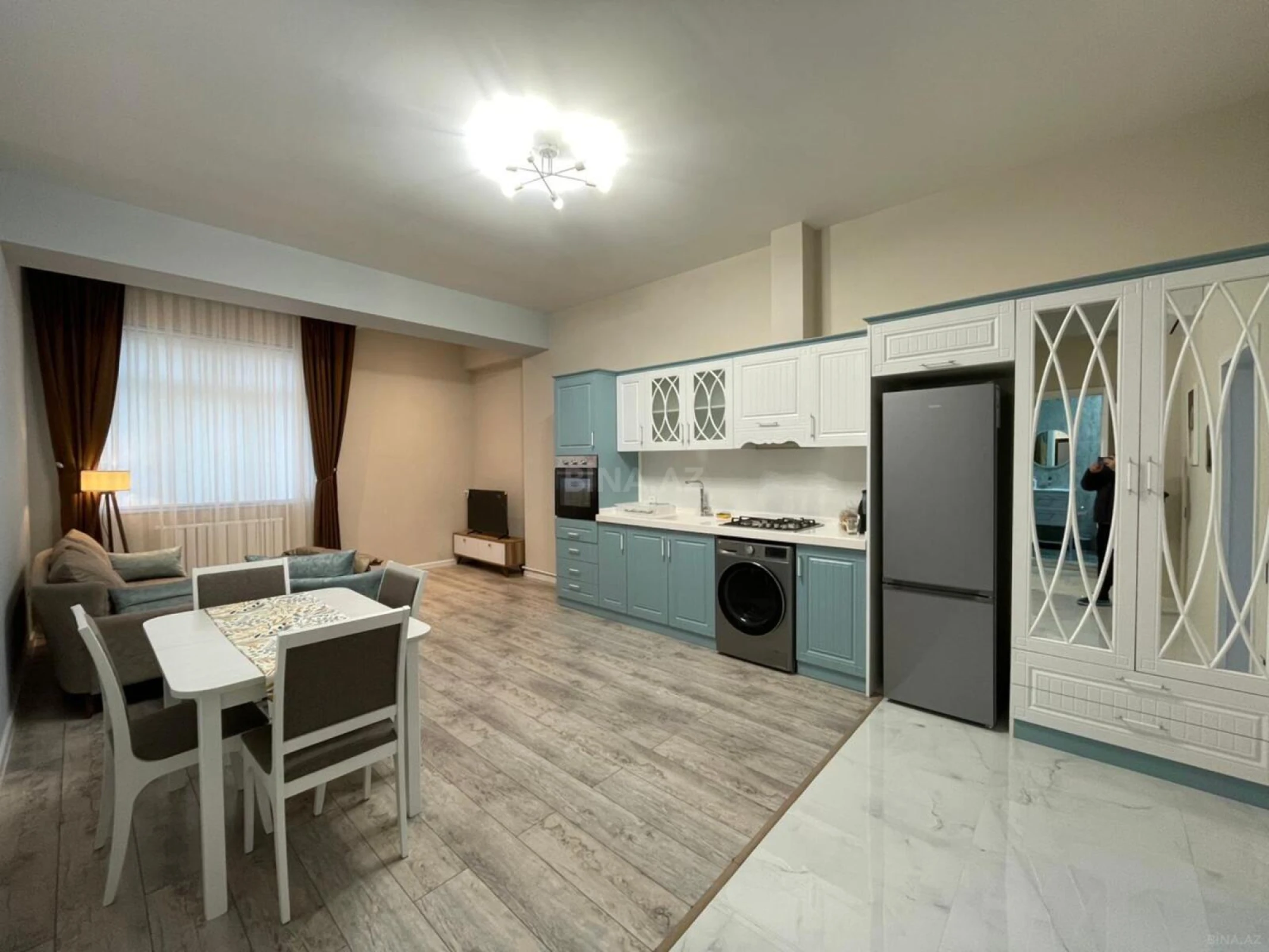 Kirayə verilir 2 otaqlı mənzil 60 m²