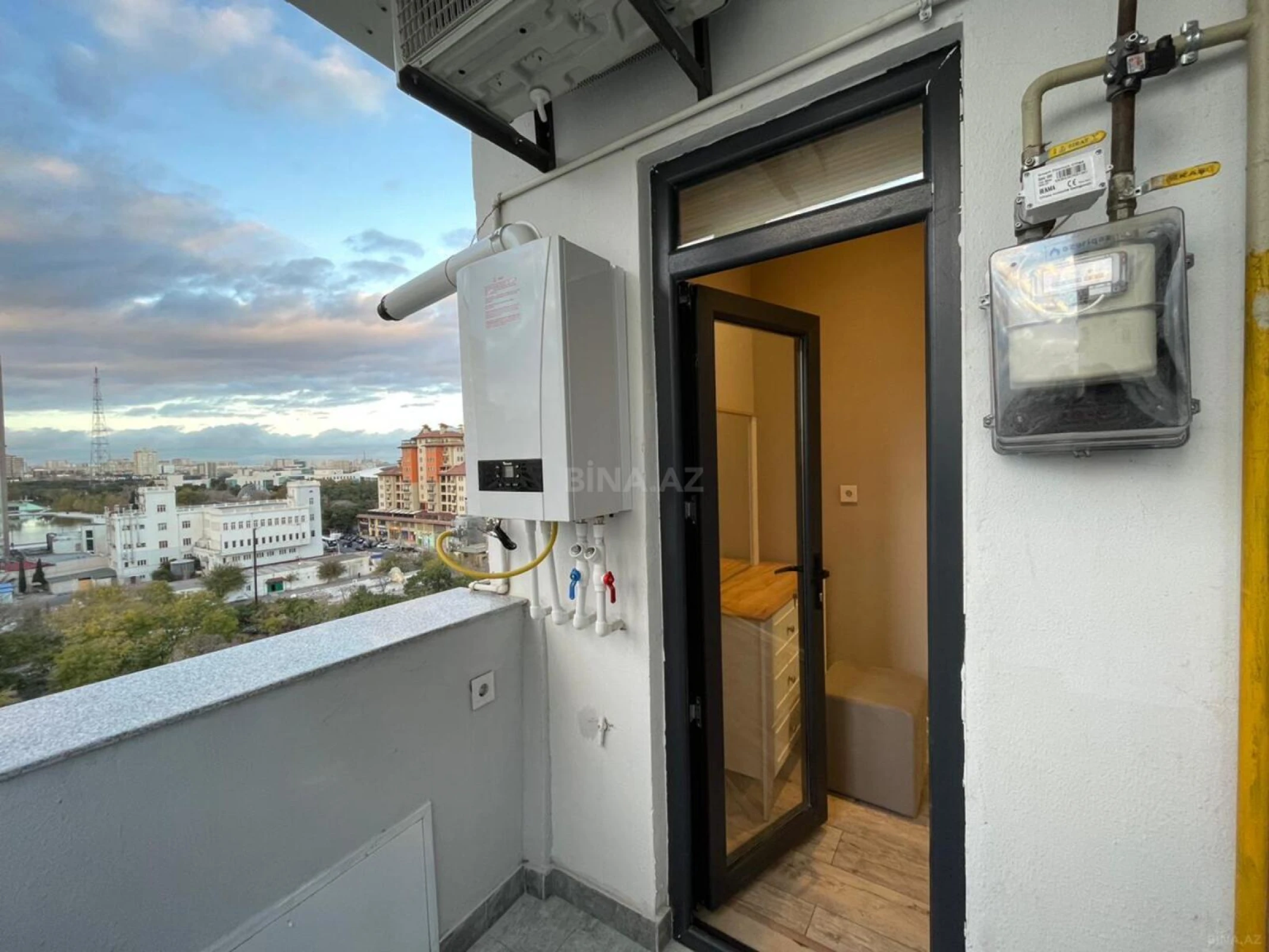 Kirayə verilir 2 otaqlı mənzil 60 m²