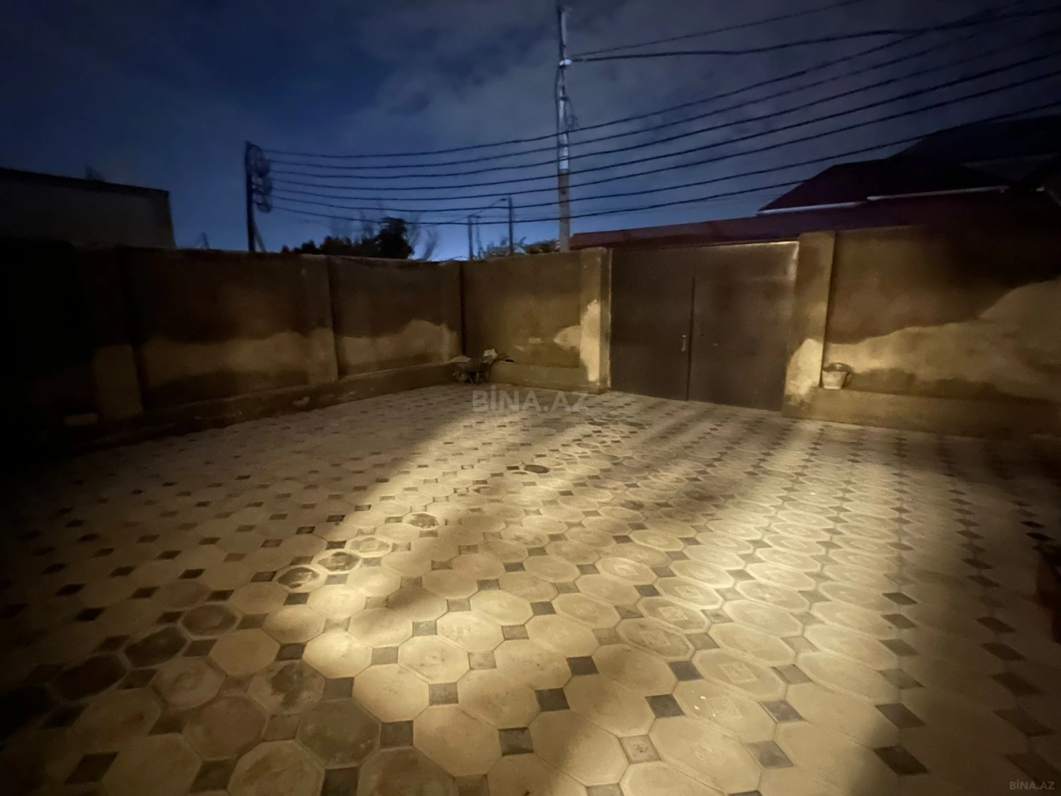 Satılır 5 otaqlı həyət evi 150 m²