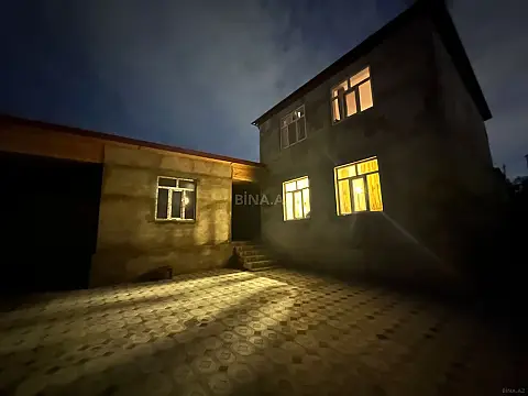 Satılır 5 otaqlı həyət evi 150 m²