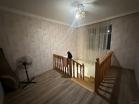 Satılır 5 otaqlı həyət evi 150 m²