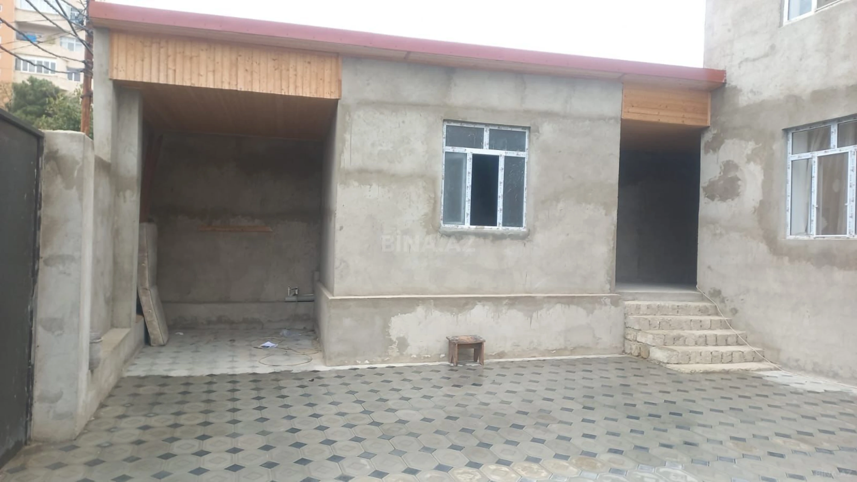 Satılır 5 otaqlı həyət evi 150 m²
