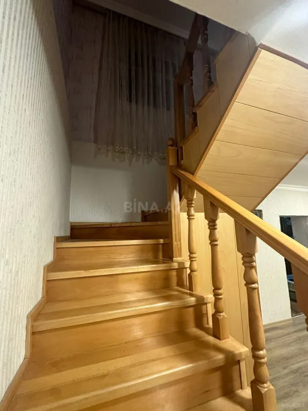 Satılır 5 otaqlı həyət evi 150 m²