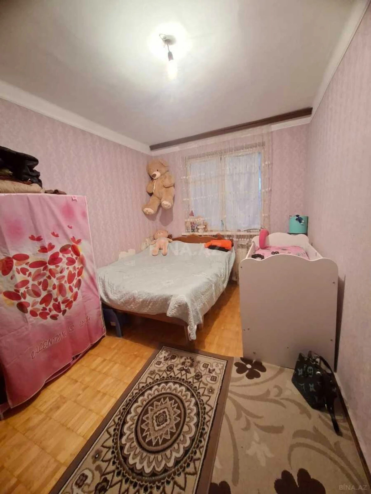 Satılır 4 otaqlı mənzil 90 m²