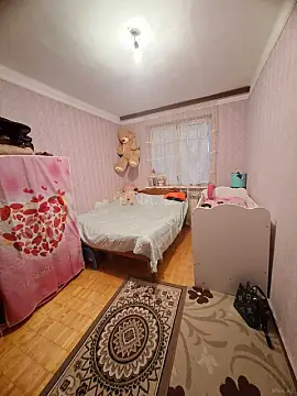 Satılır 4 otaqlı mənzil 90 m²