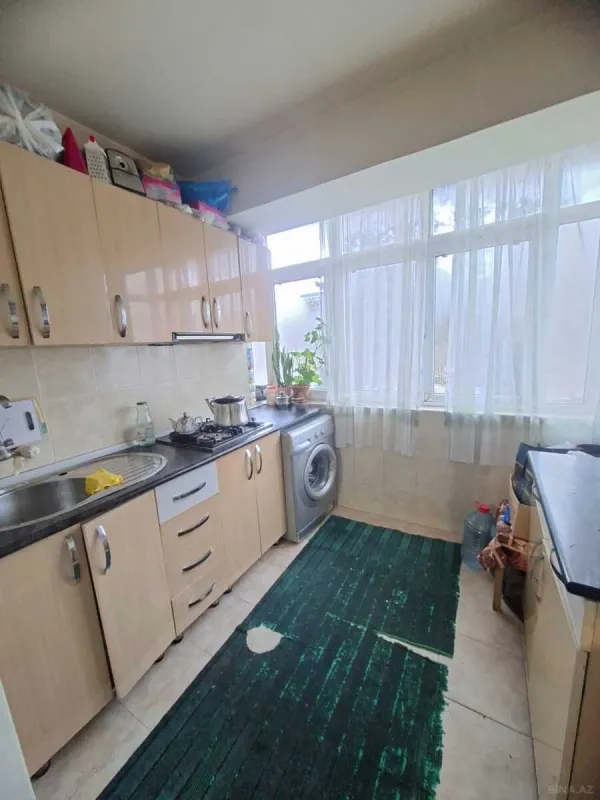 Satılır 4 otaqlı mənzil 90 m²