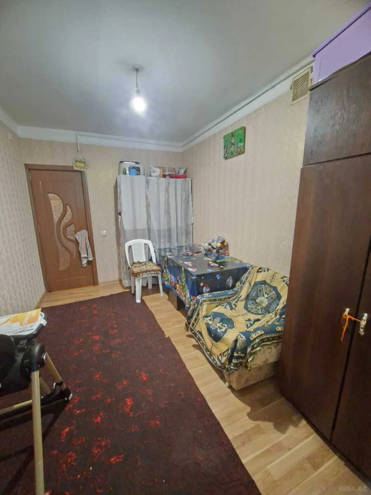 Satılır 4 otaqlı mənzil 90 m²